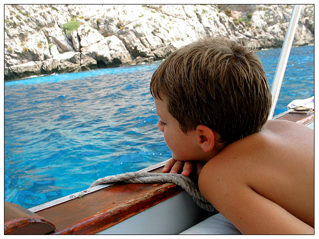 Listening the sea's tales