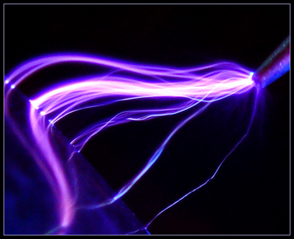 60,000 Volt Tessler Coil Corona Discharge