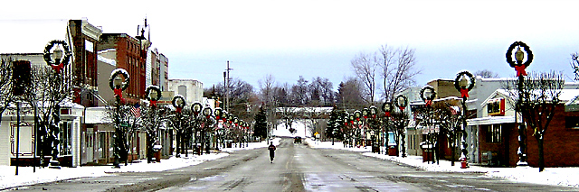 Main Street Chirstmas Day