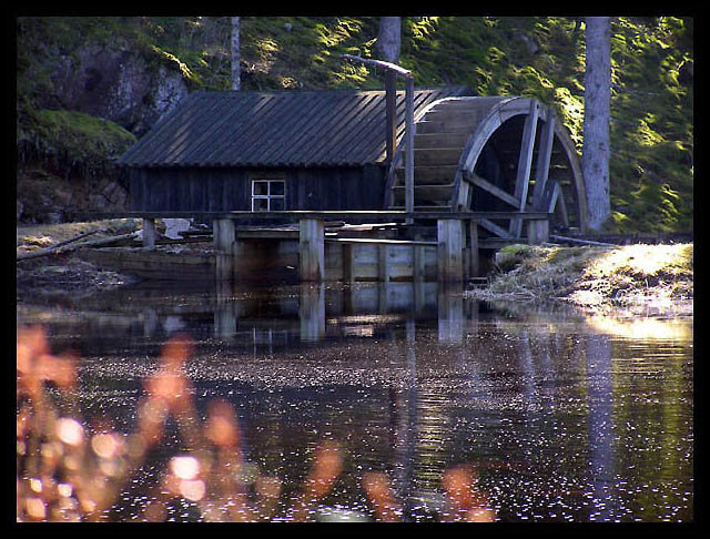 Wood Wheel And Sun Wheel