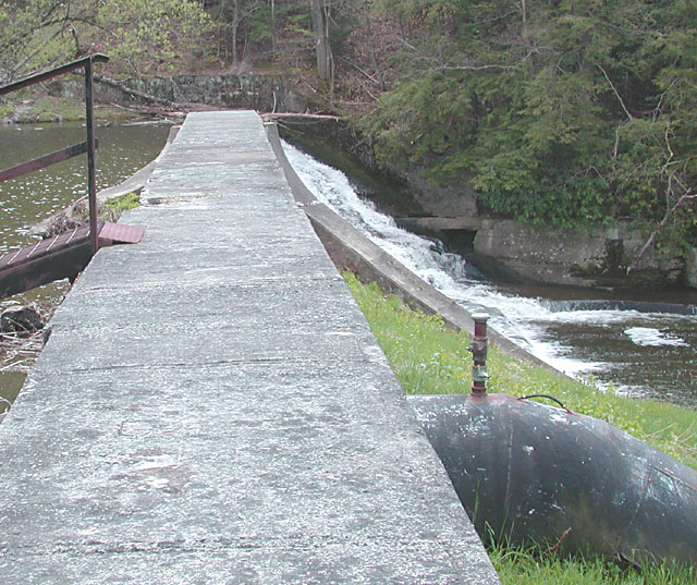 Water power: generating electricity and rusting metal