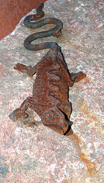 Rustic Lizard