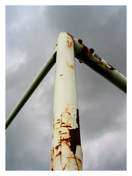 Goalpost v English Weather