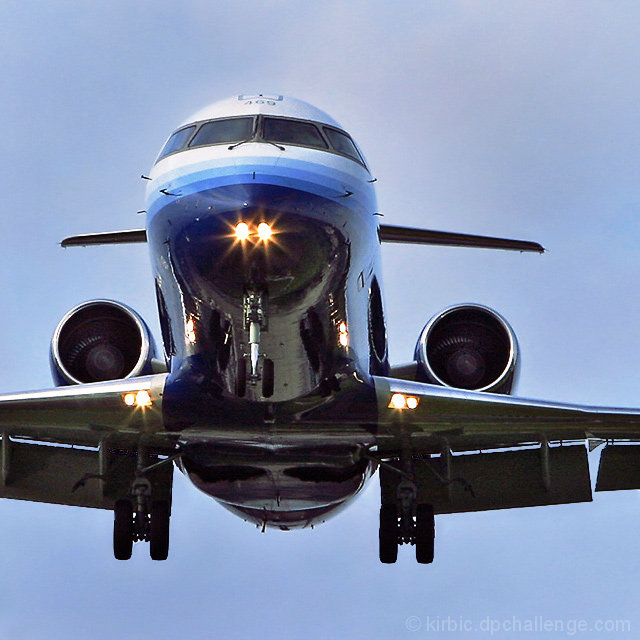 Final Approach to Runway Two-Two Right