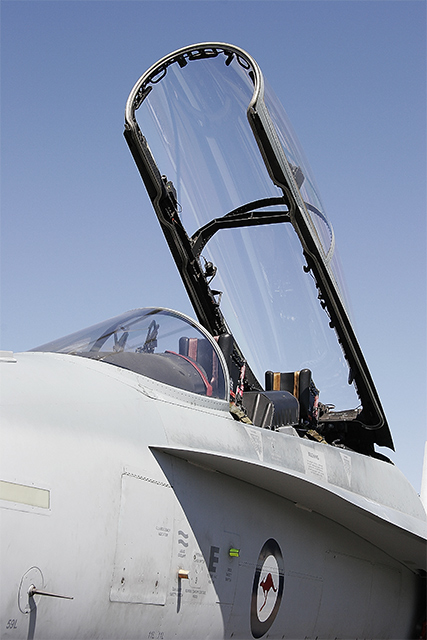 FA-18 Cockpit