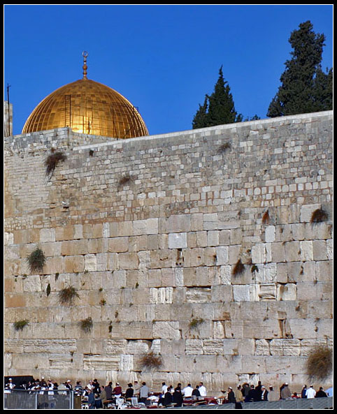 Jerusalem - the Western Wall & the Mosque of Omar - So close yet so far