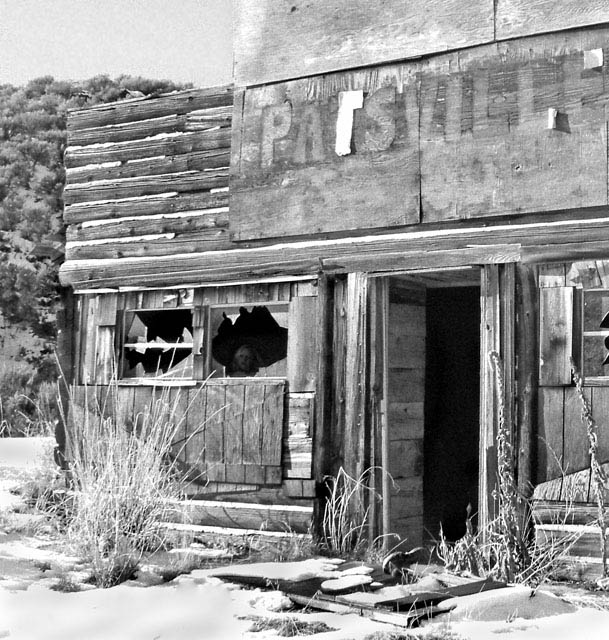 Abandoned Brothel - Nevada's Ghost Towns