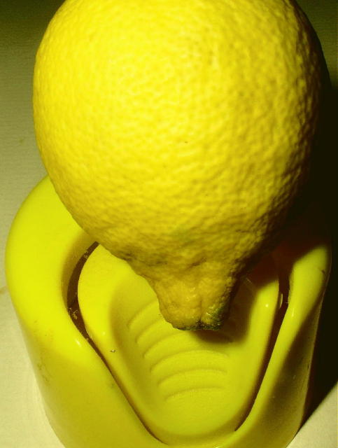 Lemon Urinal