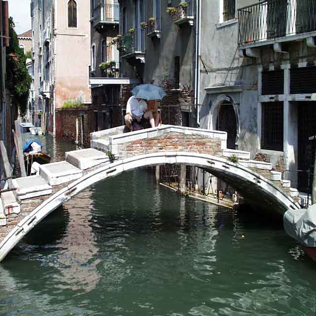 Pont Sans Parapee