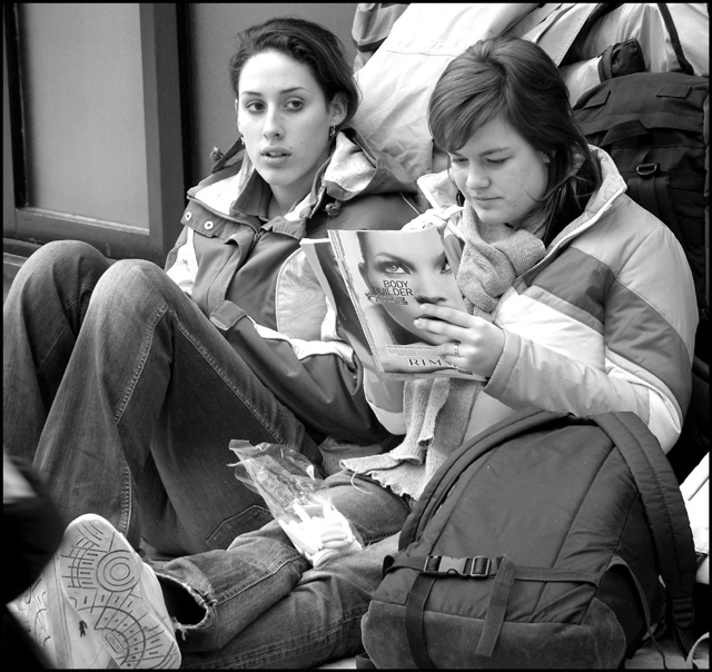 Candid, Waiting for the train