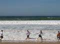 Friends before the waves