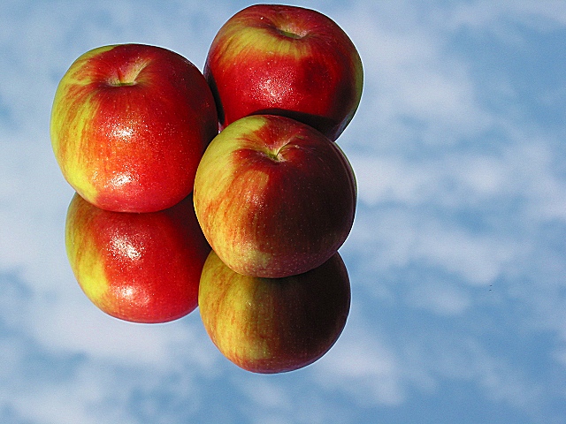 Apples, Mirror and Sky