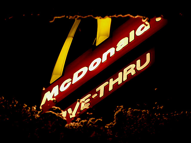     Midnight  Mc Feast? !!!!