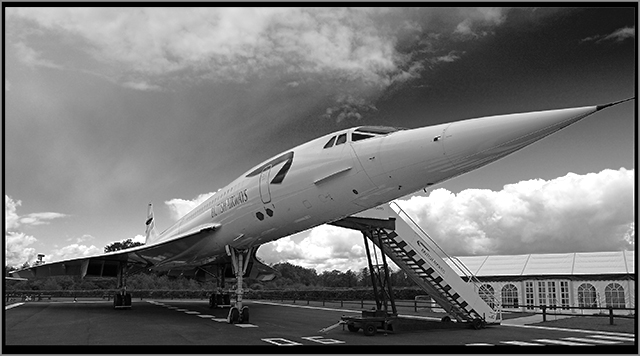 Supersonic Triangle - Concorde (retired)