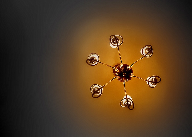 Chandelier : Circle of Light