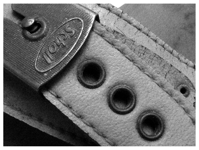 OLD BUCKLE CLOGS