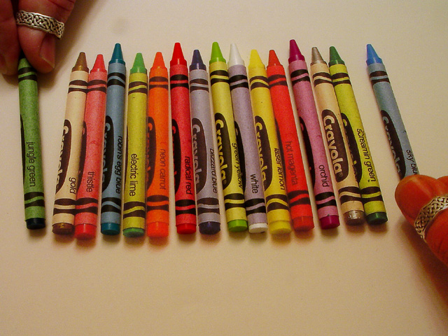 16 or 6 Crayons