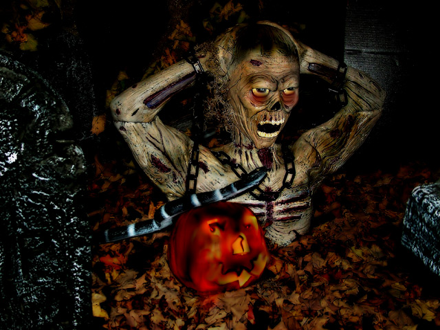 Beware of Corpses armed with pumpkins! MMWWAAHHHH!!!