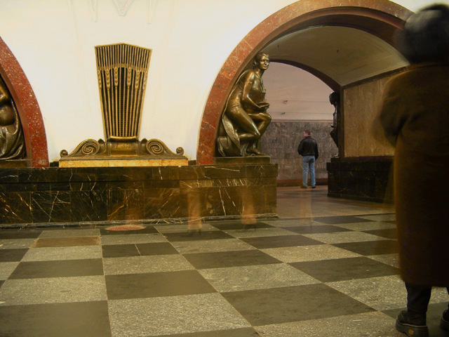 Technology and Art: Moscow Metro
