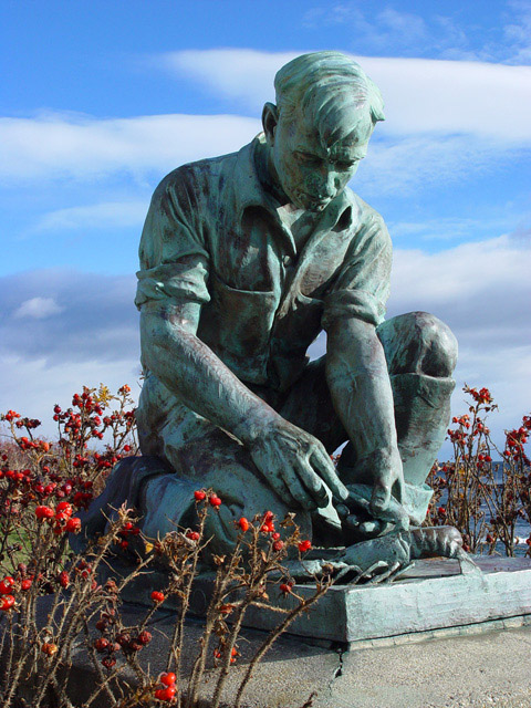 Donations Sought to Restore Statue Honoring Maine's Lobstermen