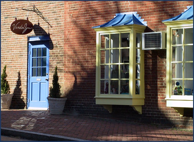Vander Zee with the blue door