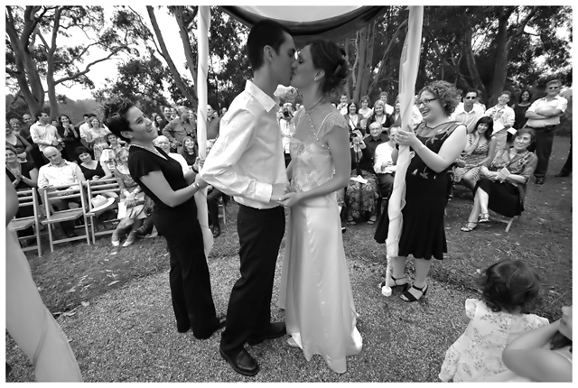 Minister Wedding Cam: The Kiss