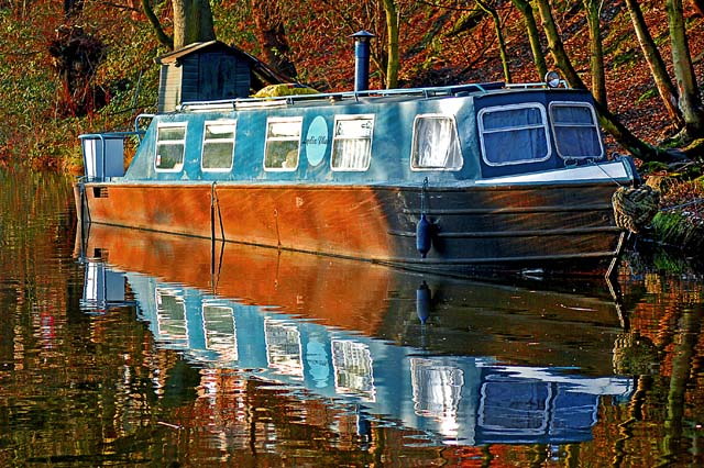 life in a barge