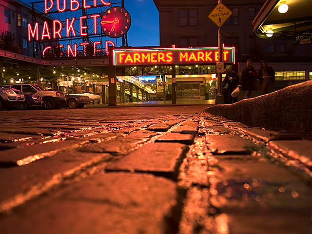 The Market After Dusk