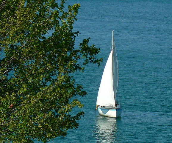 "A gentle breeze... softly blows o'er lullaby bay."