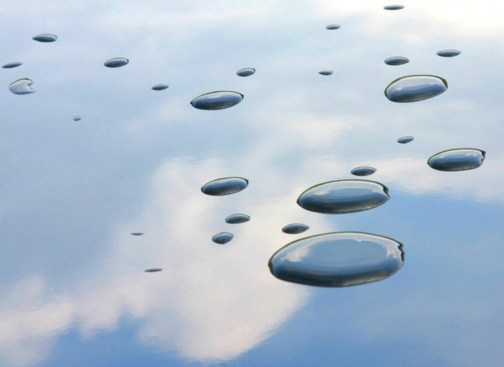 Engine Cover Droplets