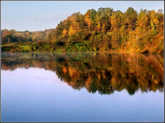 Fall Colors on the Lake