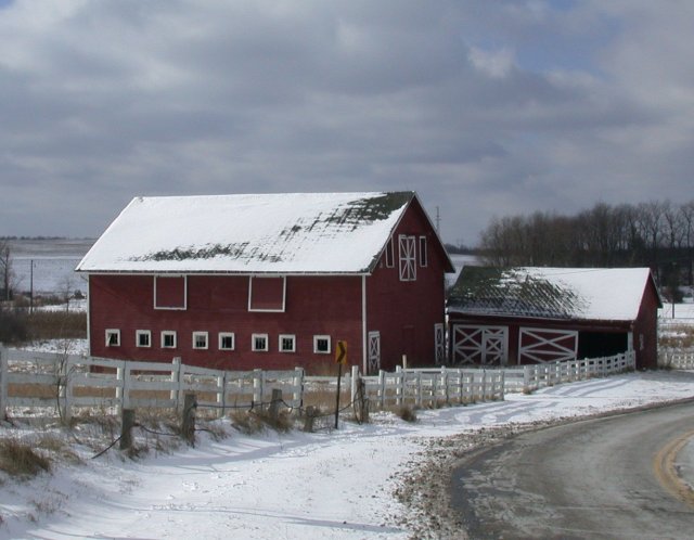 THE BARN IN GLENWILLOW