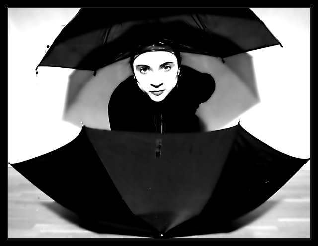 the umbrella-head woman with the pearl symptoms