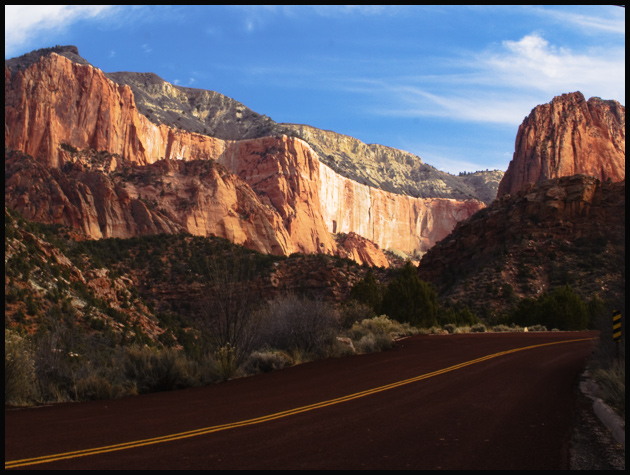The road to Kolob Canyon