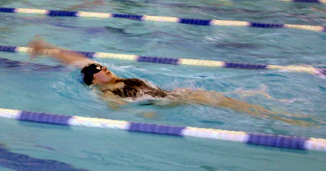 Racing with Backstroke - Finish time: 1:10, Place: First