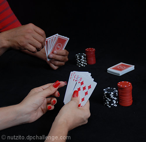 Matching Colors  in a Poker Match