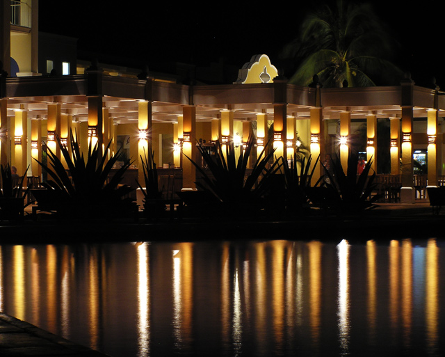 Sugar Reef Bar