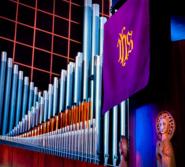 Pulpit and Pipe Organ