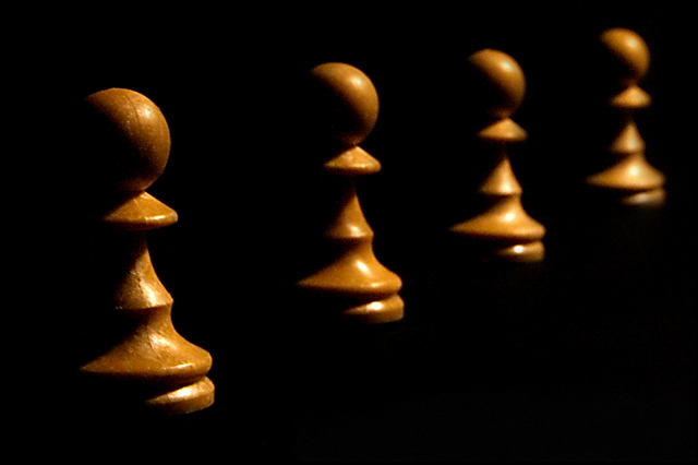 Rhythmical Pawns