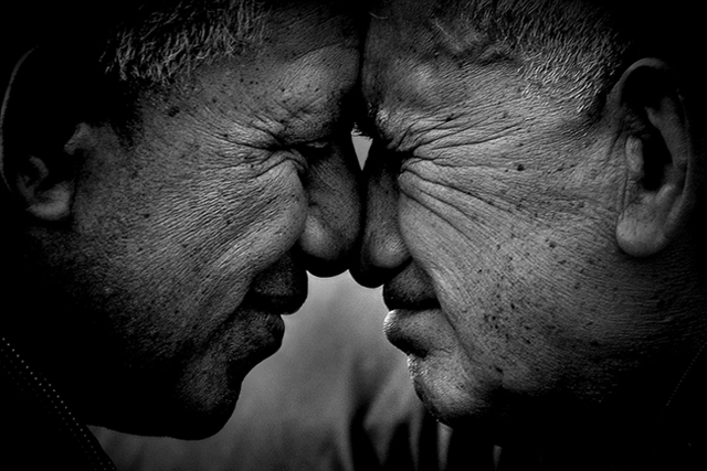 Respectful greeting (Hongi)