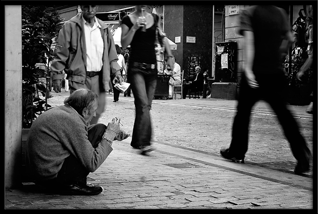 Nobody see me,nobody cares,am i  GOST?.......