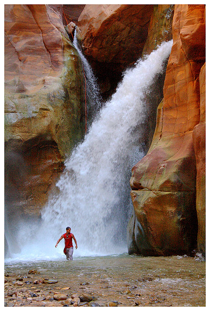 Abseiling with a red line