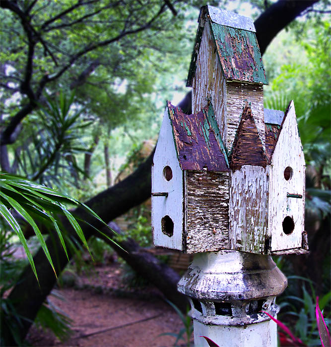 Bird Condo - Closed for Repairs