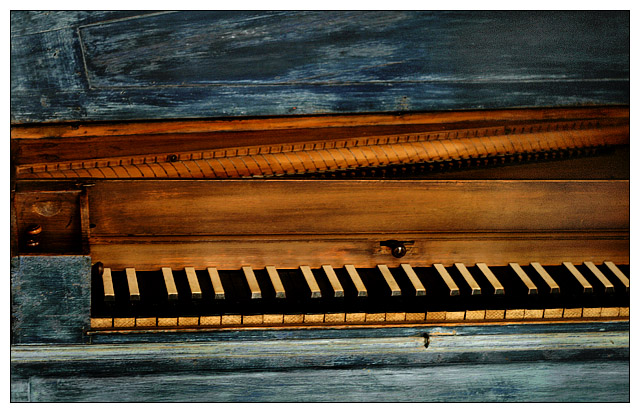 Old Piano