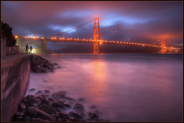 Golden Gate's colorful night