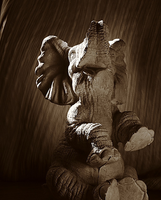 Trebulant Elephant