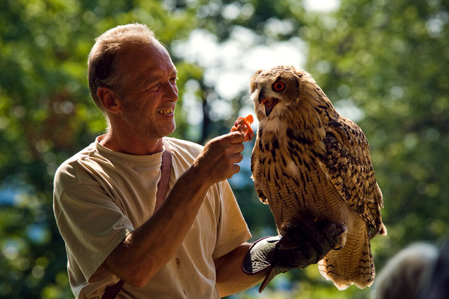 Falconer & eagle owl