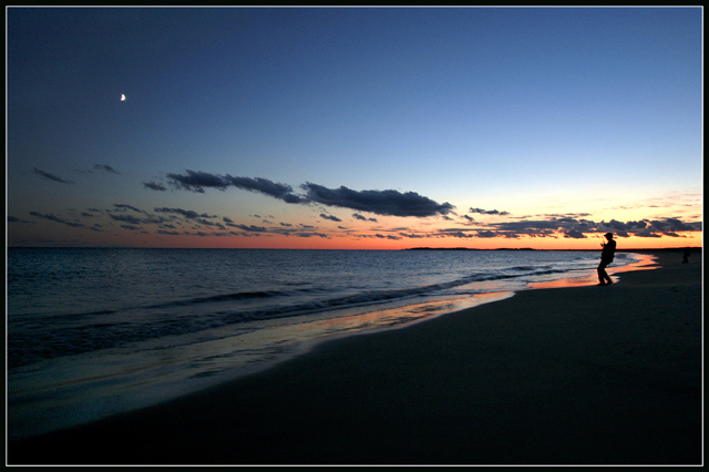 Fishing by the light of the moon