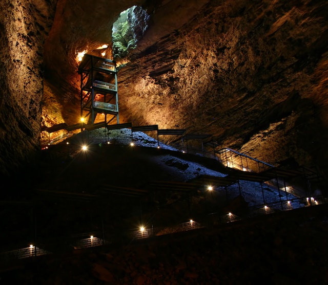 Looking Up....300 Feet Below the Ground.