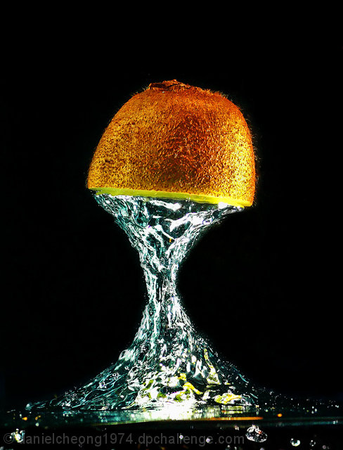 To my Fav picture I have seen - Personal Tribute to Terje : Splash of a Kiwi